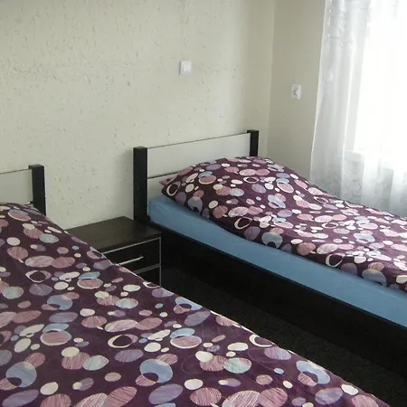 Motel Goscinne Saritas 2*